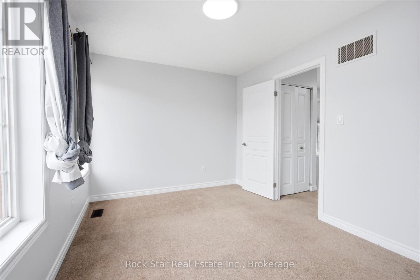 27 - 342 Mill Street, Kitchener, Ontario  N2M 2A5 - Photo 18 - X12965808