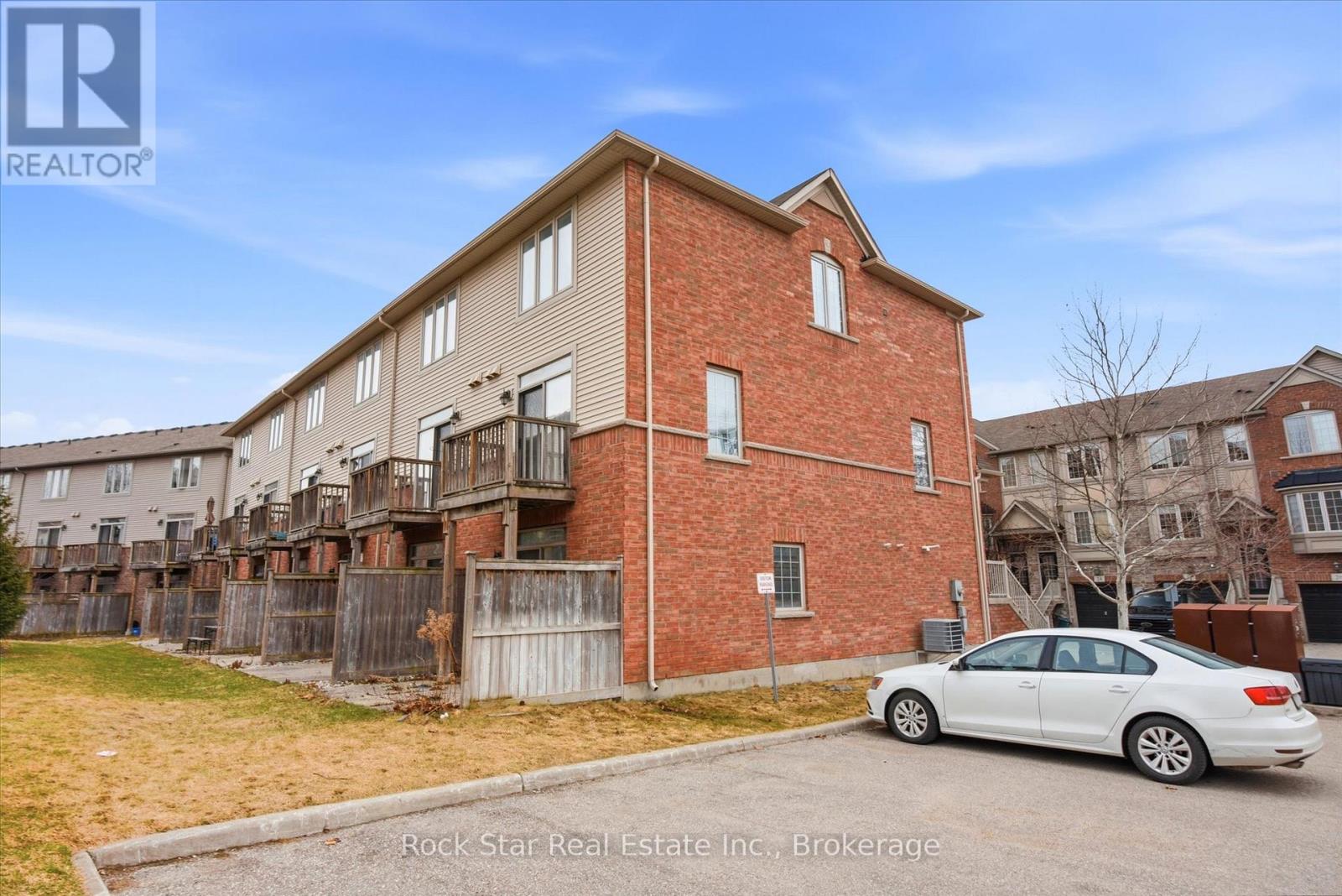 27 - 342 Mill Street, Kitchener, Ontario  N2M 2A5 - Photo 26 - X12965808