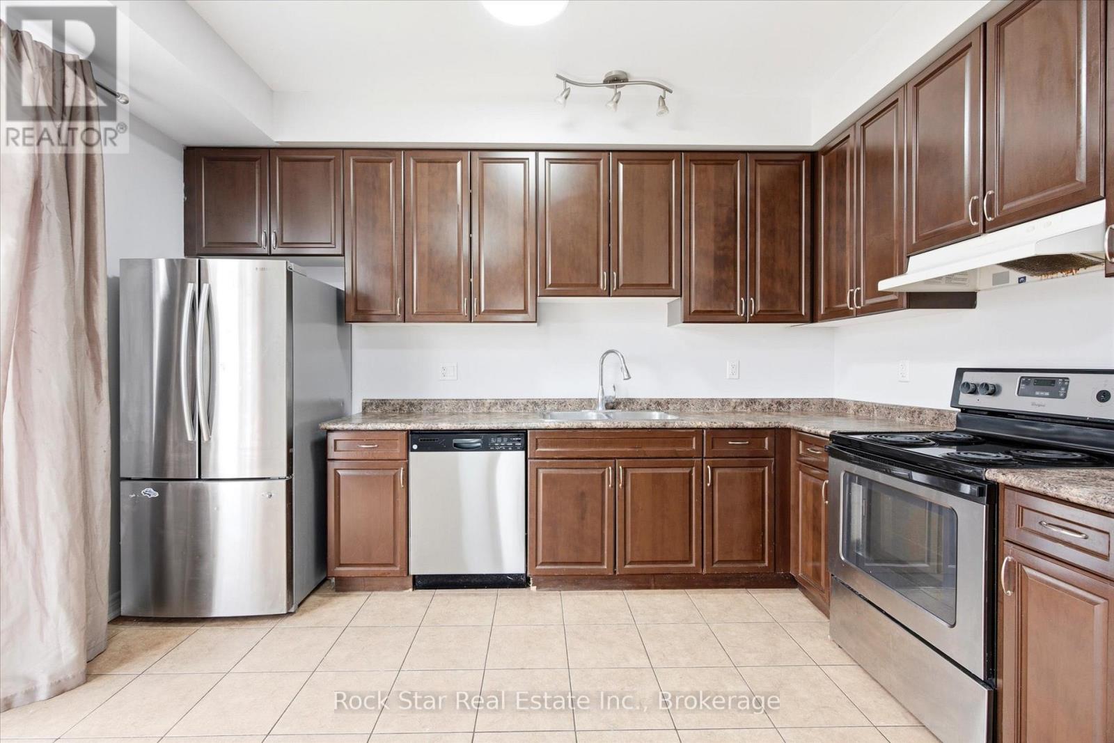 27 - 342 Mill Street, Kitchener, Ontario  N2M 2A5 - Photo 5 - X12965808