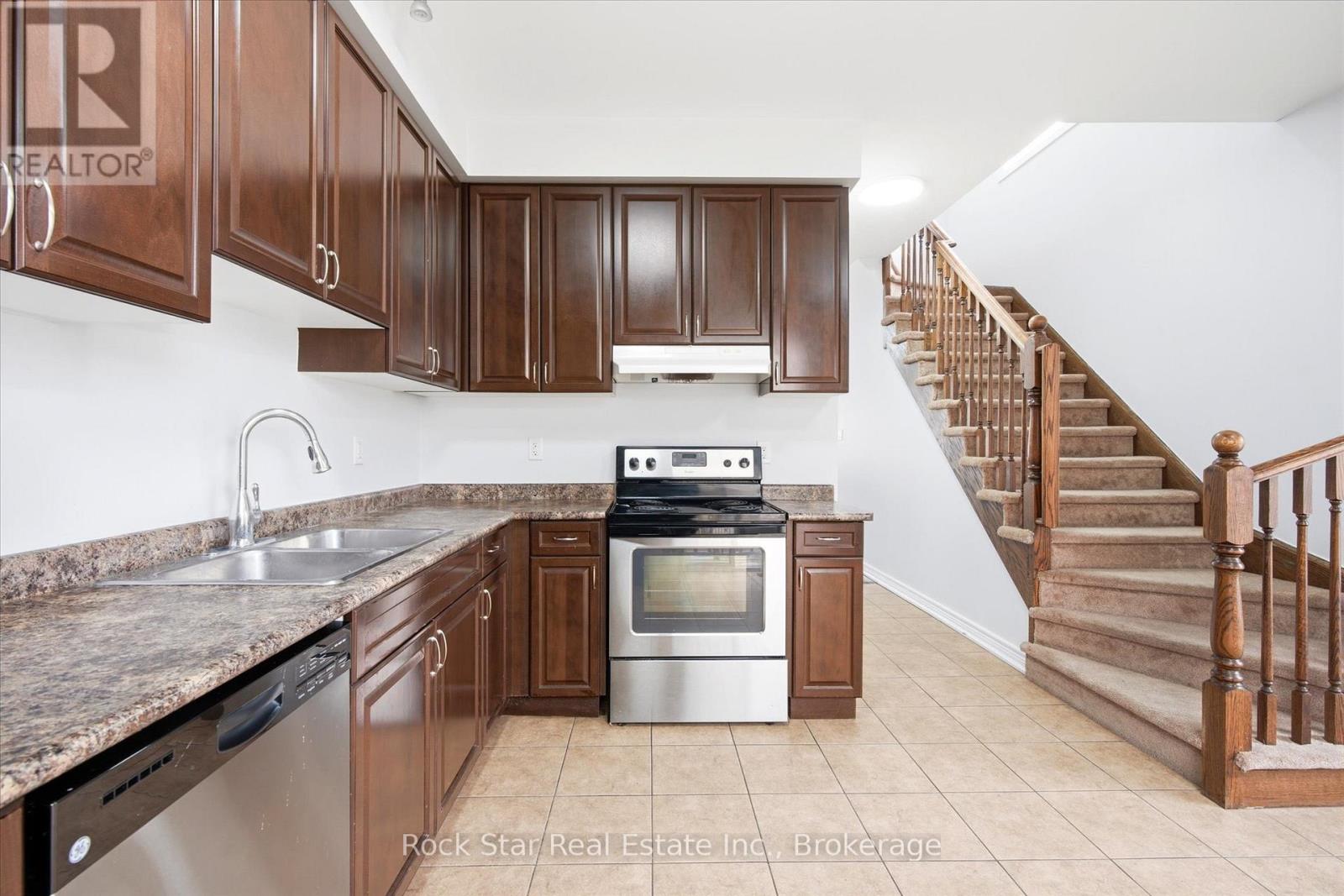 27 - 342 Mill Street, Kitchener, Ontario  N2M 2A5 - Photo 7 - X12965808