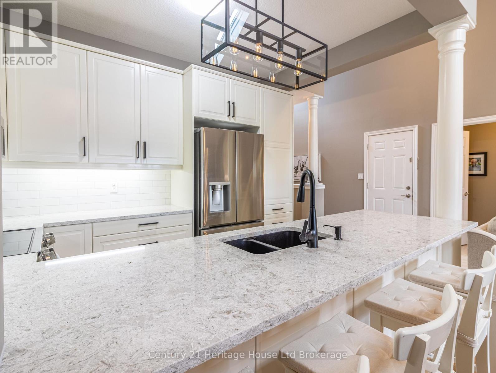 735 Garden Court Crescent, Woodstock, Ontario  N4T 0A2 - Photo 15 - X12966010