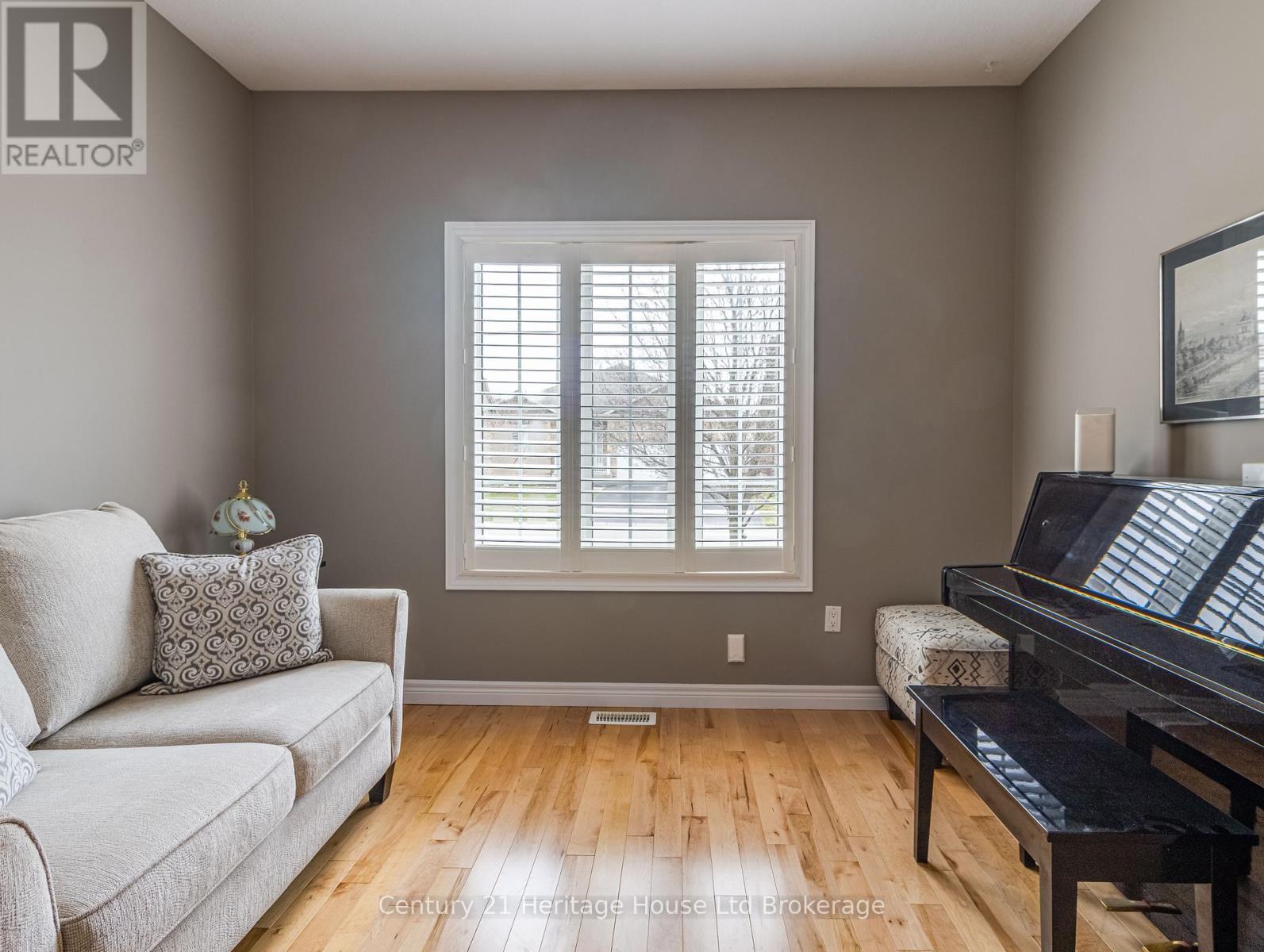 735 Garden Court Crescent, Woodstock, Ontario  N4T 0A2 - Photo 22 - X12966010