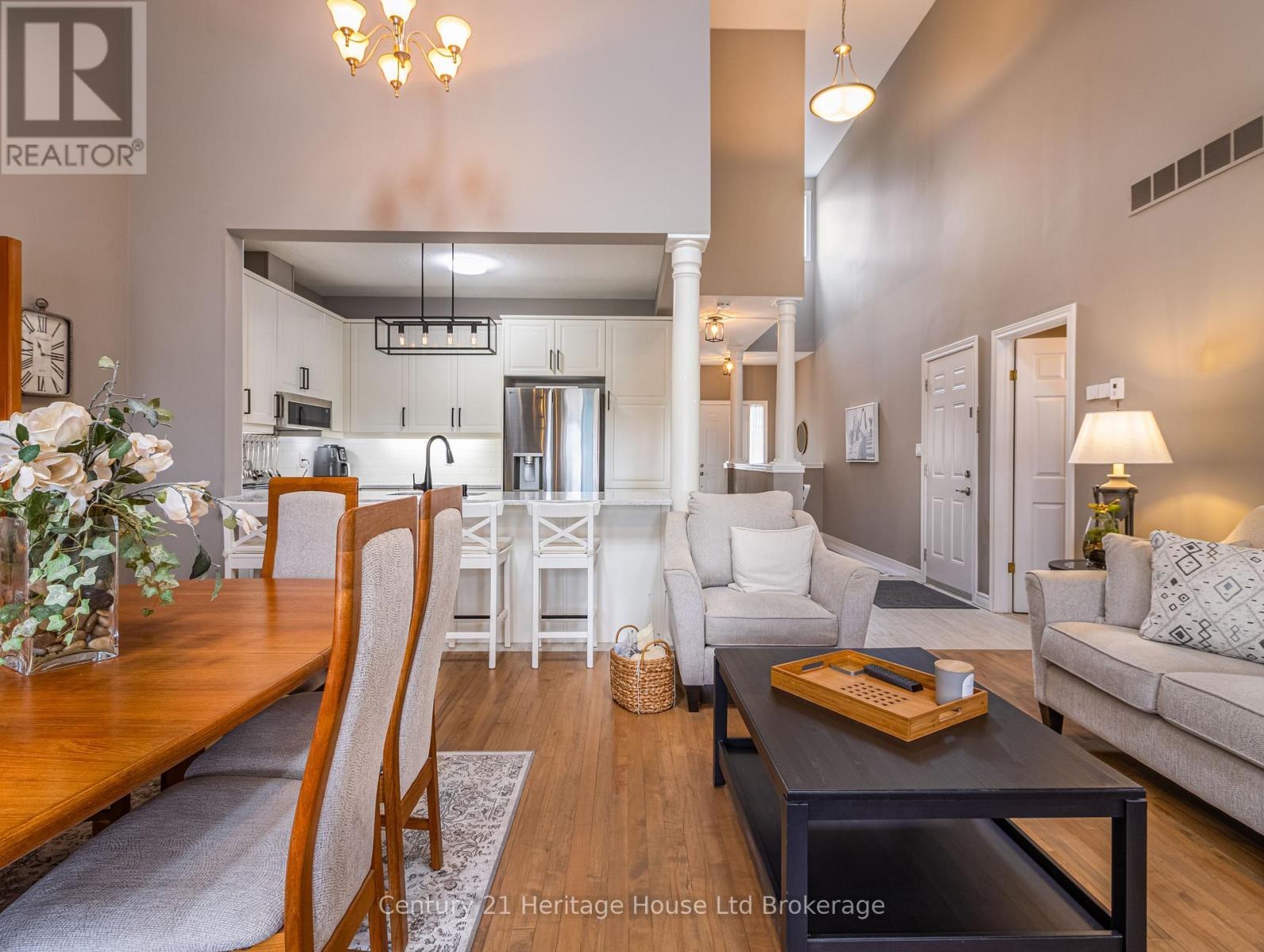 735 Garden Court Crescent, Woodstock, Ontario  N4T 0A2 - Photo 3 - X12966010