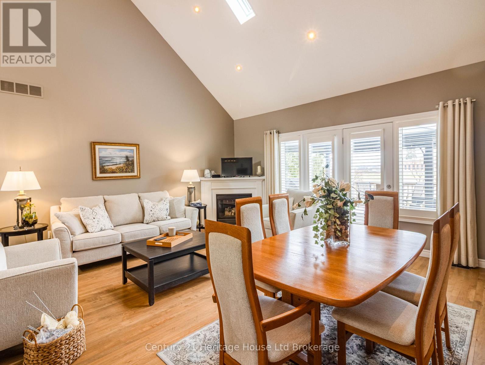 735 Garden Court Crescent, Woodstock, Ontario  N4T 0A2 - Photo 8 - X12966010