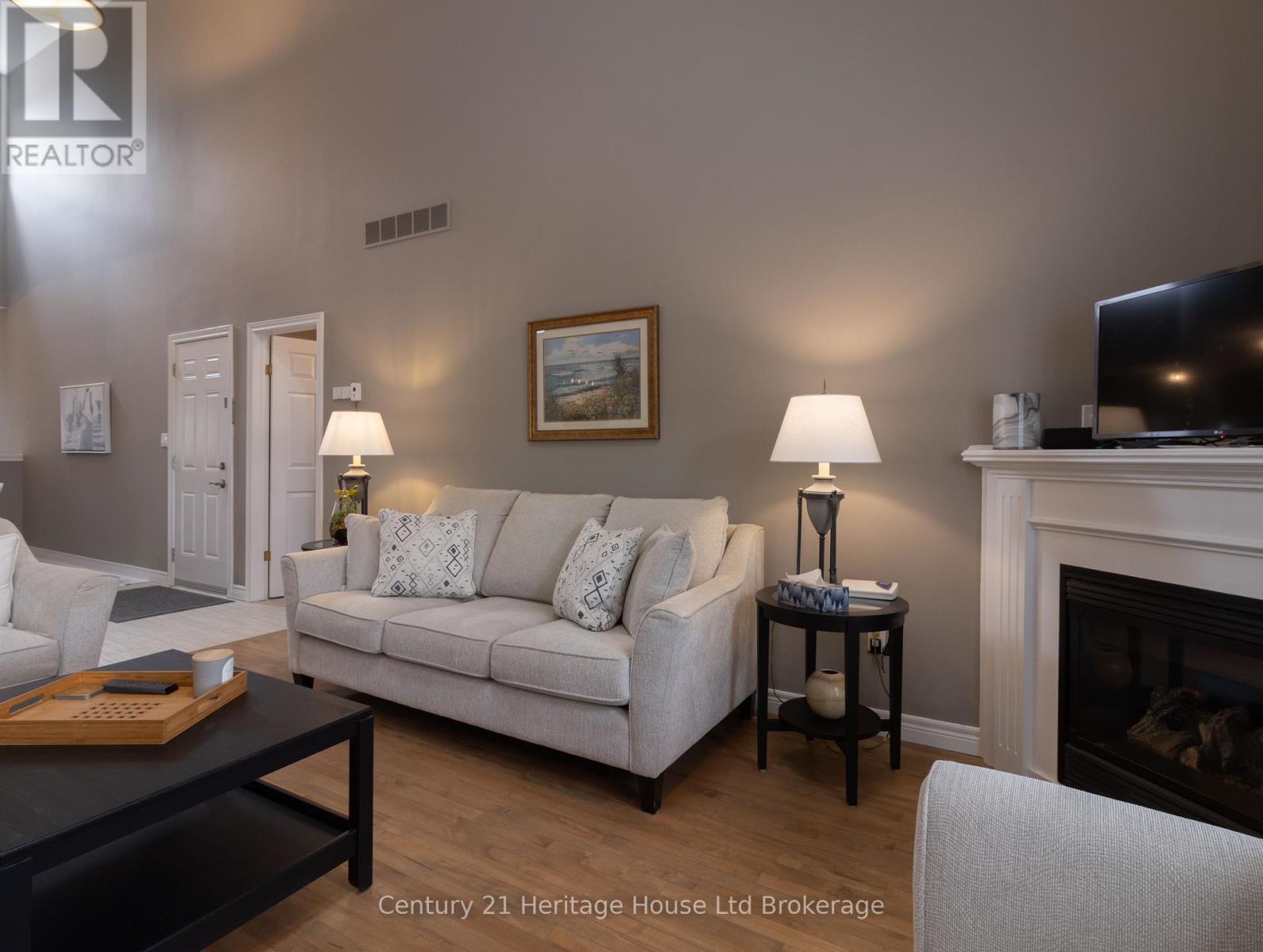 735 Garden Court Crescent, Woodstock, Ontario  N4T 0A2 - Photo 9 - X12966010