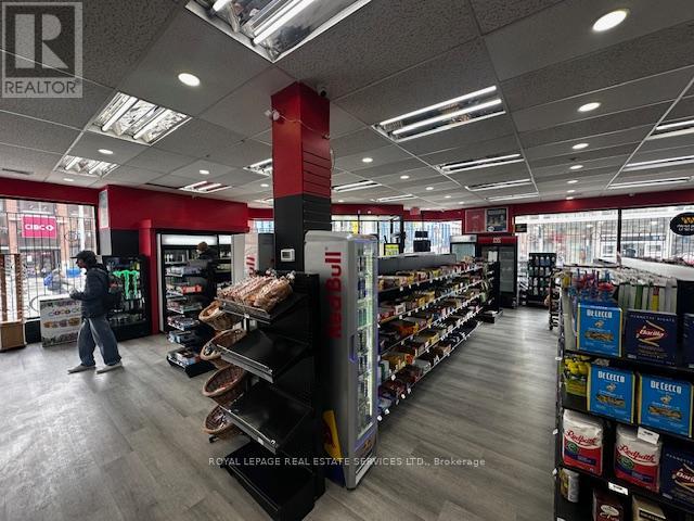 104 - 1011 Dufferin Street, Toronto, Ontario  M6H 4B5 - Photo 7 - W12965486