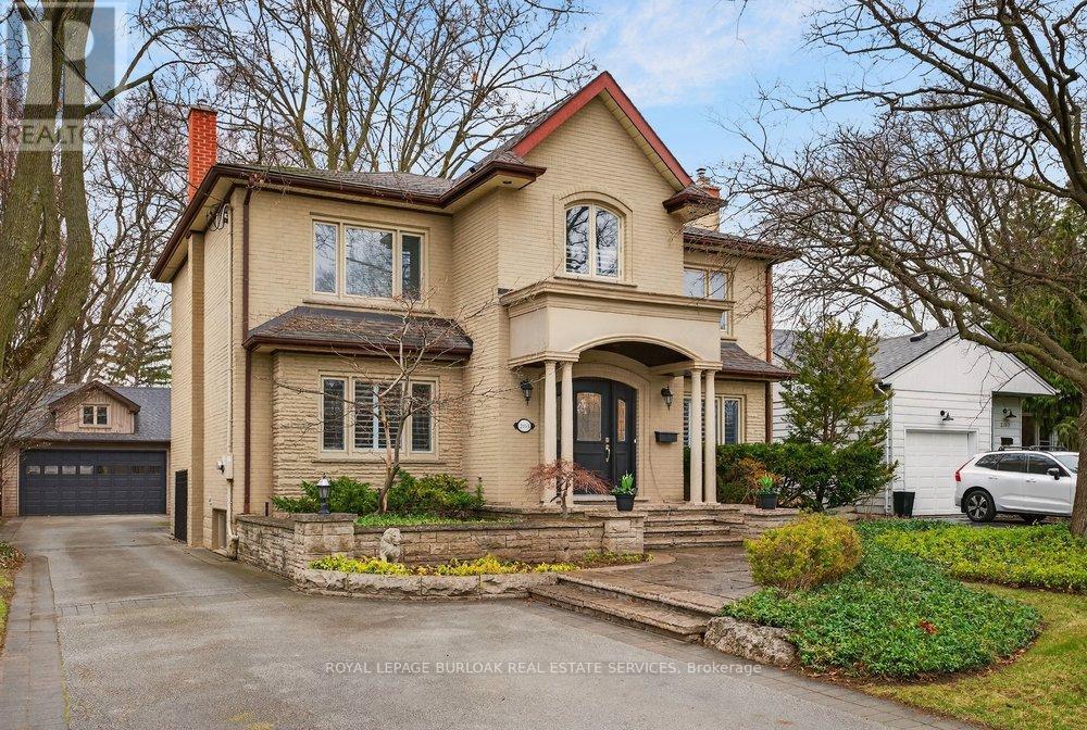 2153 Paisley Avenue, Burlington, Ontario  L7R 1W1 - Photo 2 - W12965496