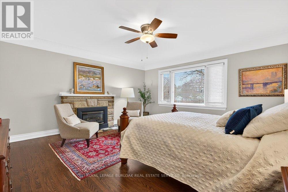 2153 Paisley Avenue, Burlington, Ontario  L7R 1W1 - Photo 21 - W12965496