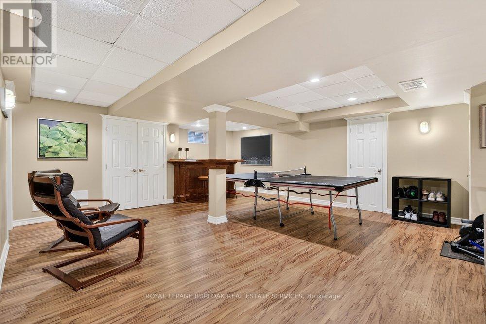 2153 Paisley Avenue, Burlington, Ontario  L7R 1W1 - Photo 29 - W12965496