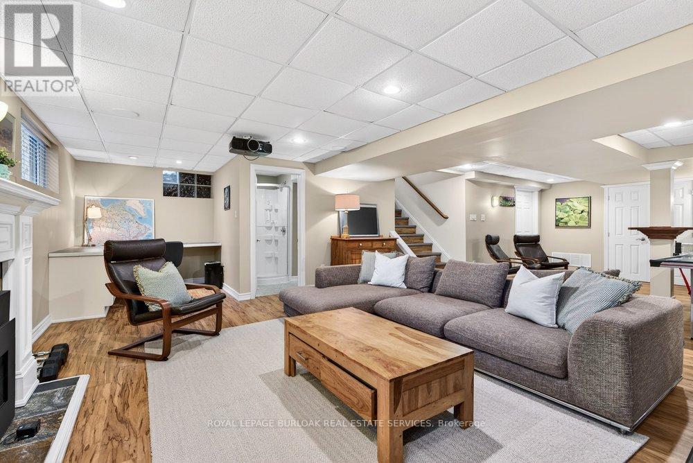 2153 Paisley Avenue, Burlington, Ontario  L7R 1W1 - Photo 31 - W12965496