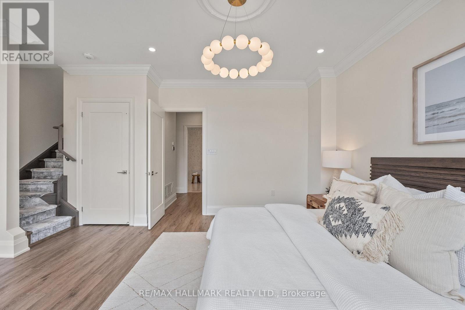 129 High Street W, Mississauga, Ontario  L5H 1K4 - Photo 29 - W12965534