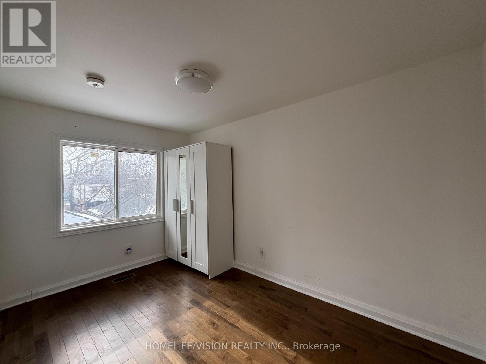 Main - 143 Belgravia Avenue, Toronto, Ontario  M6E 2M6 - Photo 15 - W12965572