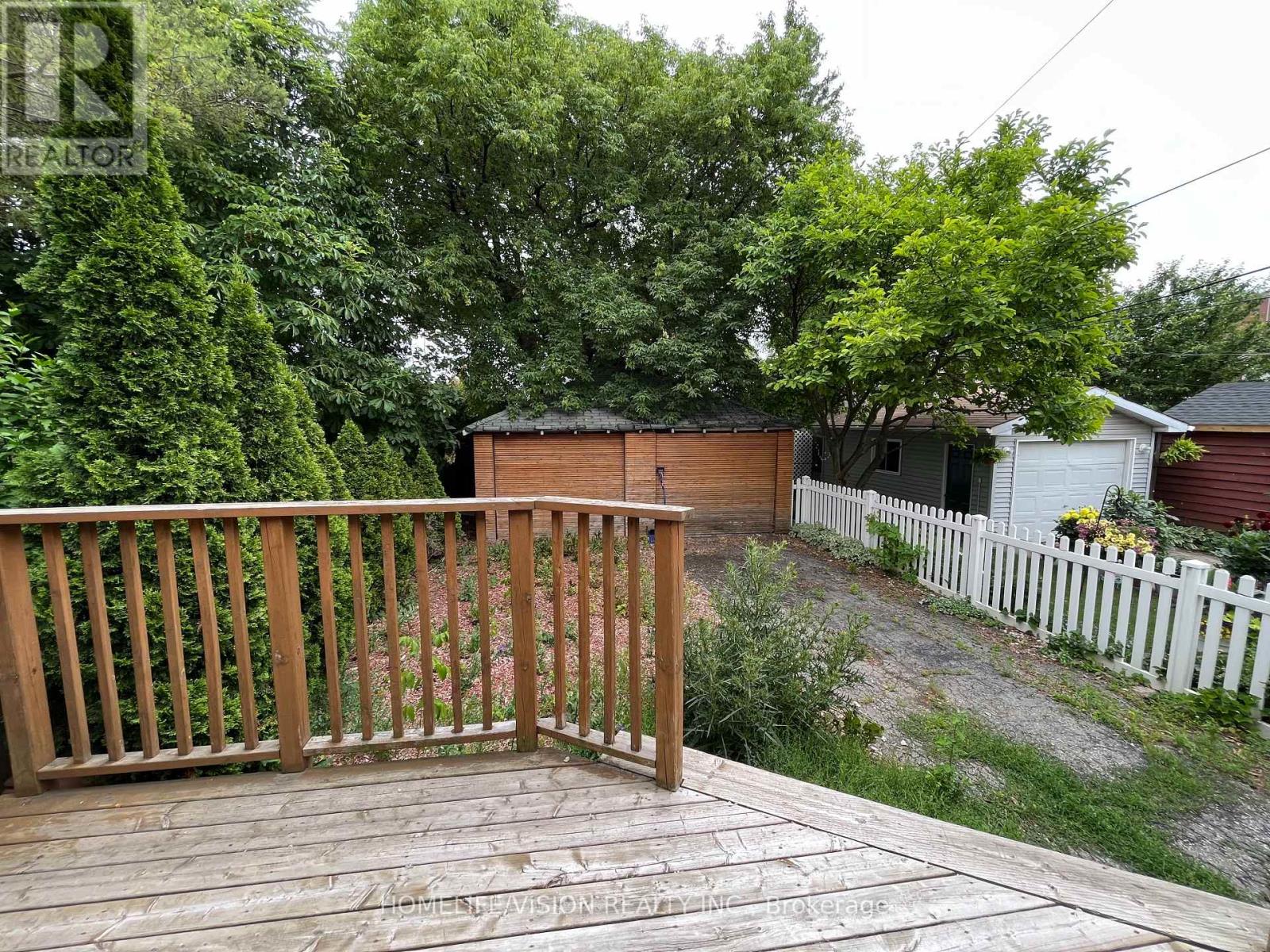 Main - 143 Belgravia Avenue, Toronto, Ontario  M6E 2M6 - Photo 25 - W12965572