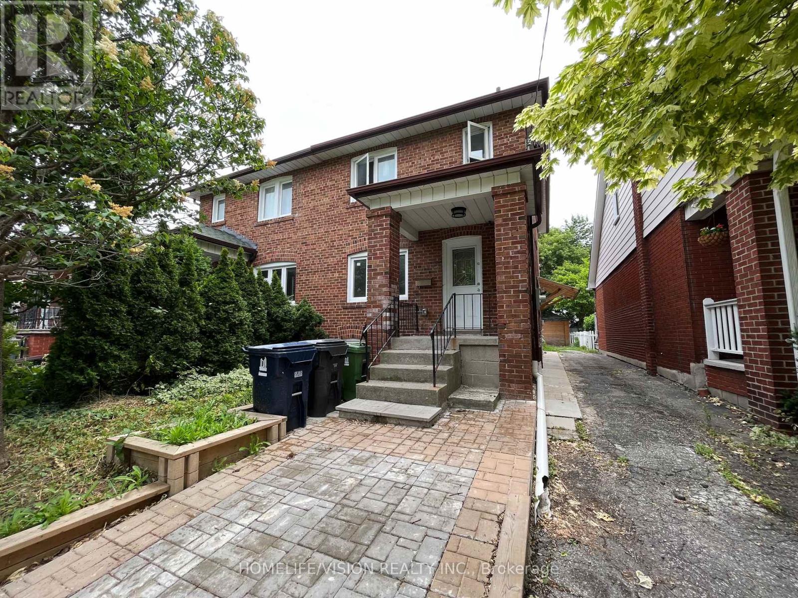 Main - 143 Belgravia Avenue, Toronto, Ontario  M6E 2M6 - Photo 26 - W12965572