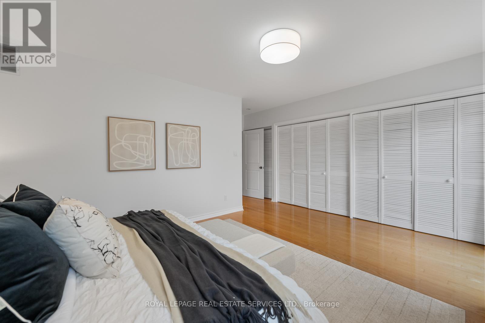 326 Indian Grove, Toronto, Ontario  M6P 2H5 - Photo 20 - W12965582