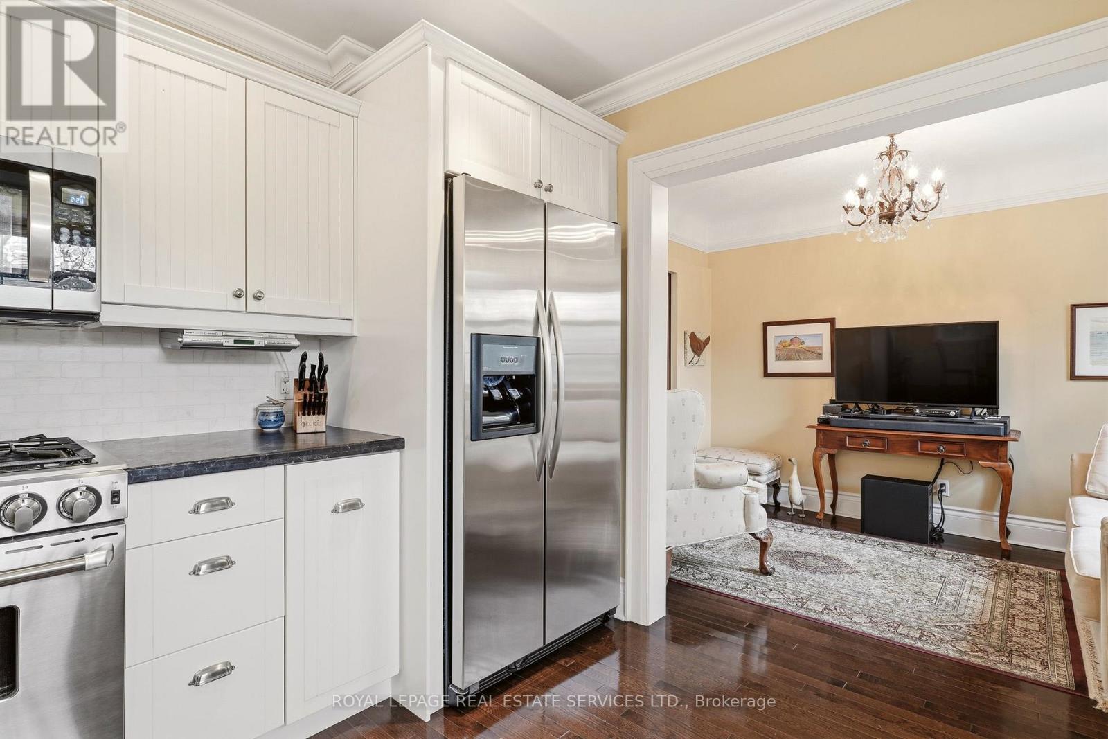 347 Douglas Avenue, Oakville, Ontario  L6J 3S7 - Photo 15 - W12965588