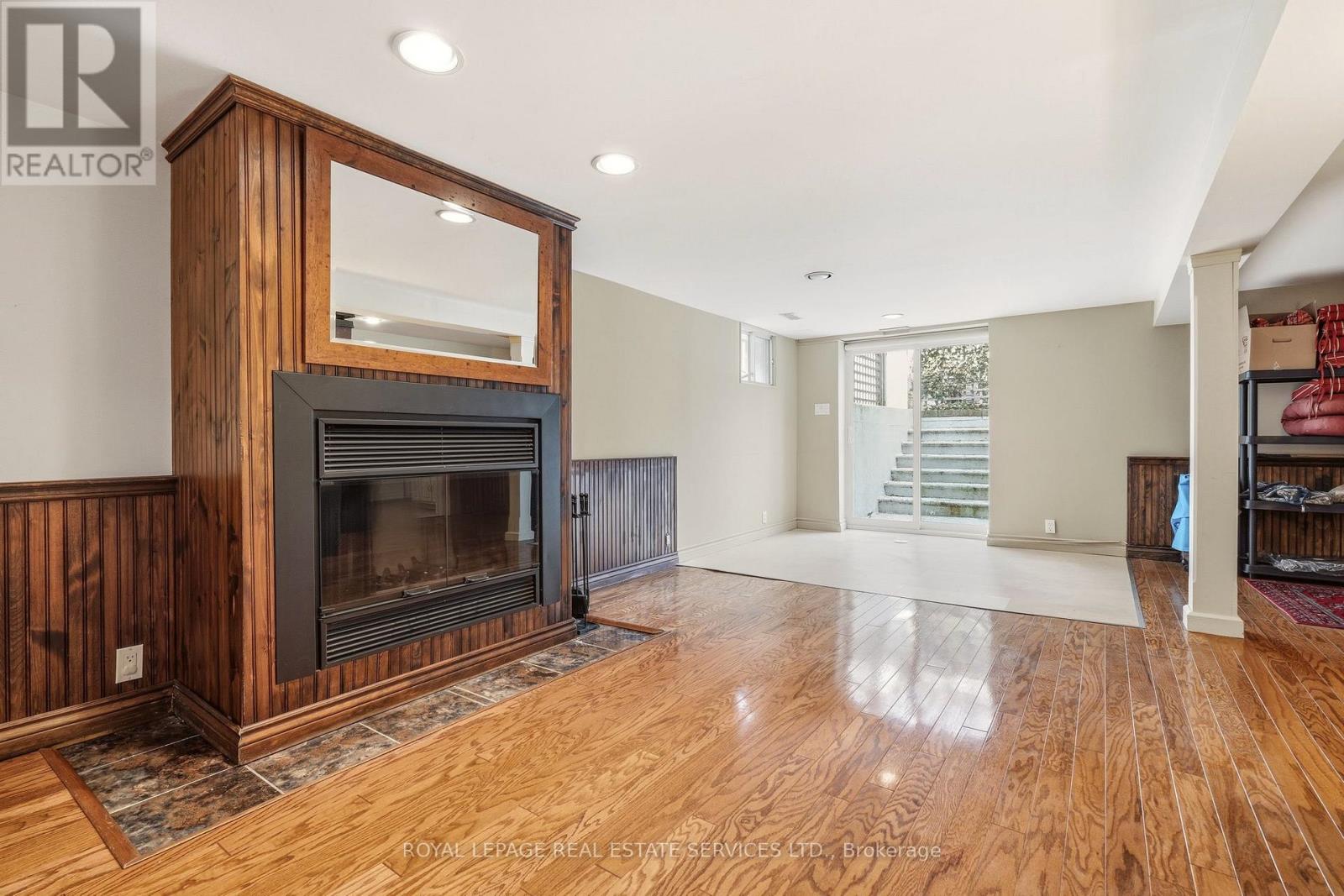 347 Douglas Avenue, Oakville, Ontario  L6J 3S7 - Photo 39 - W12965588