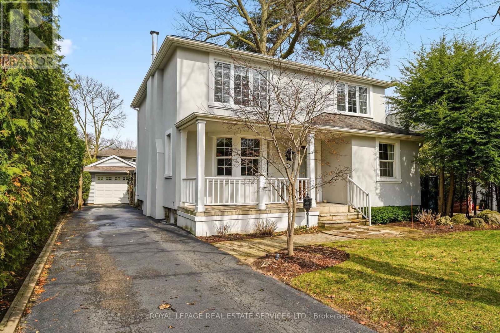 347 Douglas Avenue, Oakville, Ontario  L6J 3S7 - Photo 4 - W12965588