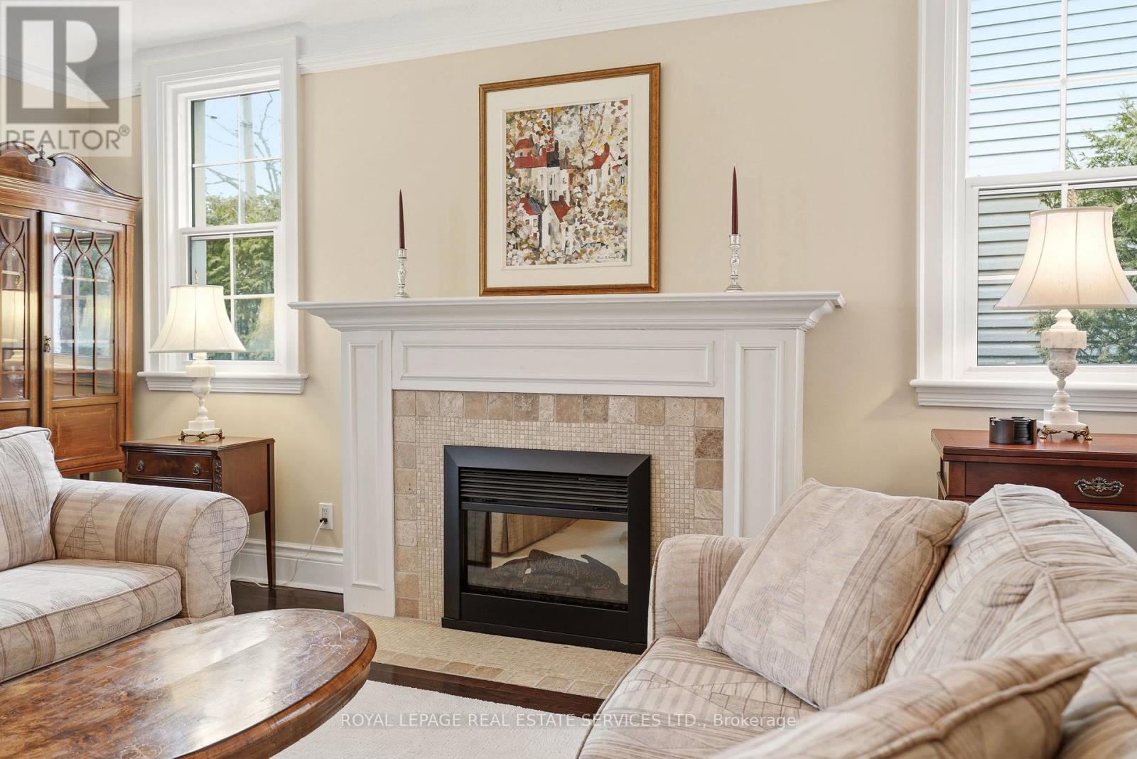 347 Douglas Avenue, Oakville, Ontario  L6J 3S7 - Photo 9 - W12965588