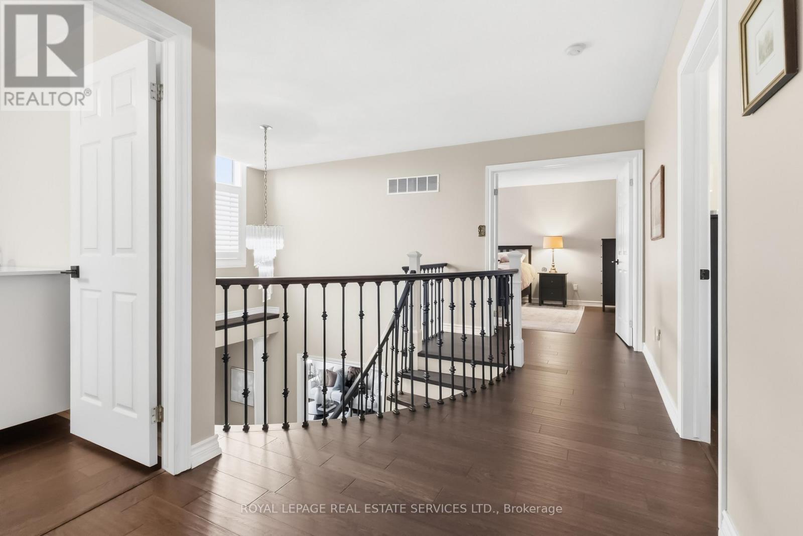 2208 Brays Lane, Oakville, Ontario  L6M 3J7 - Photo 22 - W12965616