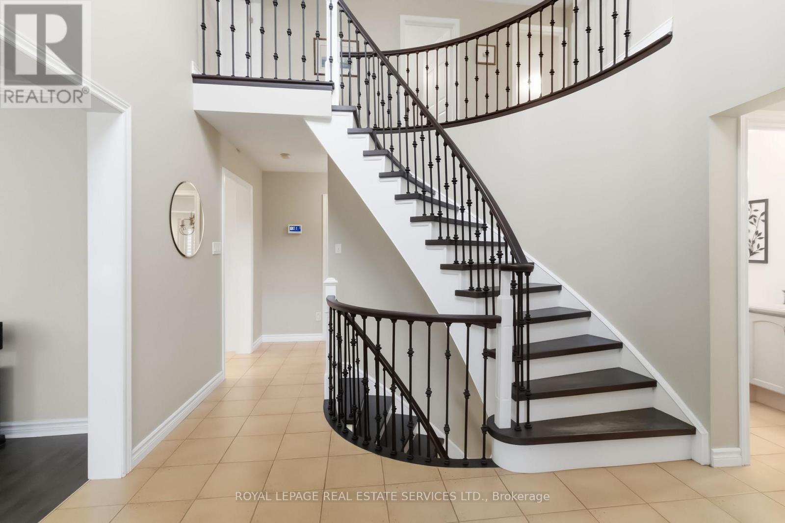 2208 Brays Lane, Oakville, Ontario  L6M 3J7 - Photo 6 - W12965616