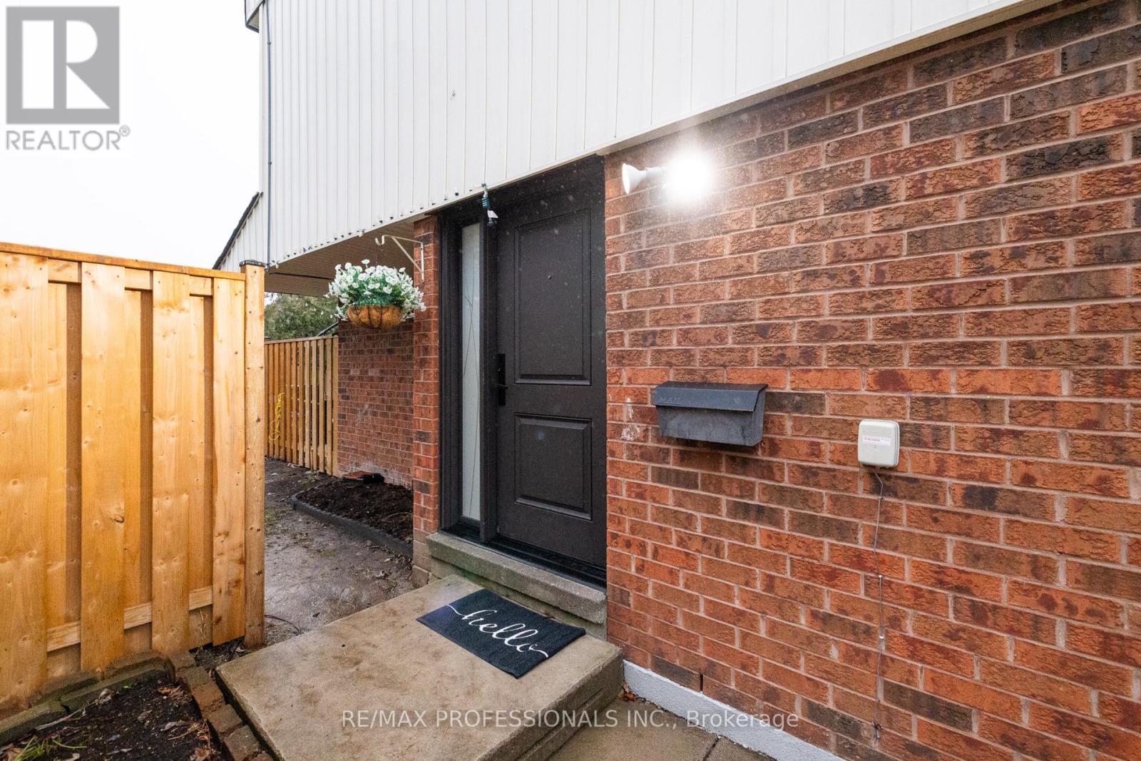 Th42 - 6520 Corfu Road, Mississauga, Ontario  L5N 3B4 - Photo 3 - W12965620