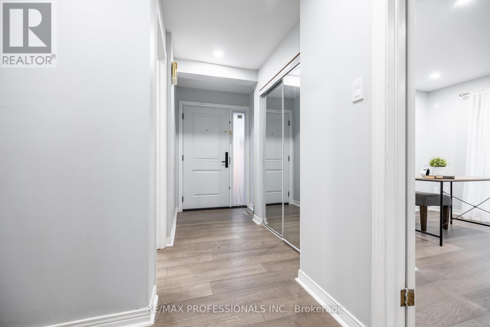 Th42 - 6520 Corfu Road, Mississauga, Ontario  L5N 3B4 - Photo 4 - W12965620