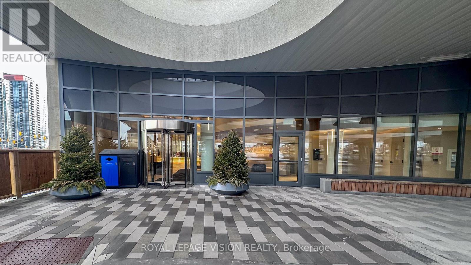 426 - 5105 Hurontario Street, Mississauga, Ontario  L4Z 3X7 - Photo 2 - W12965624