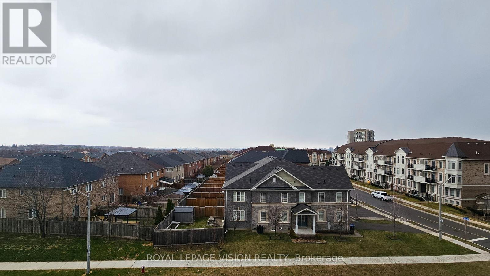 426 - 5105 Hurontario Street, Mississauga, Ontario  L4Z 3X7 - Photo 4 - W12965624