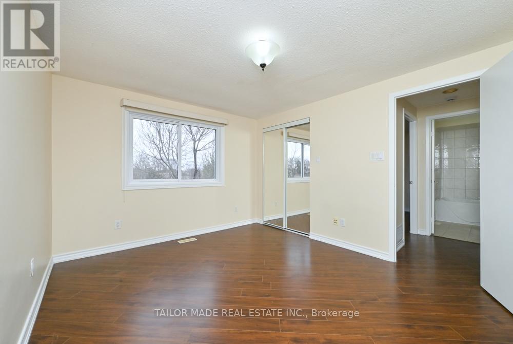 17 Hyde Park Court, Brampton, Ontario  L6S 1Y6 - Photo 15 - W12965630