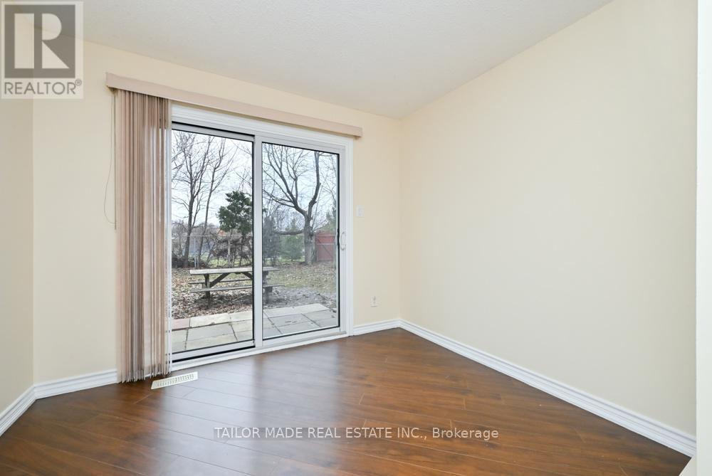 17 Hyde Park Court, Brampton, Ontario  L6S 1Y6 - Photo 18 - W12965630