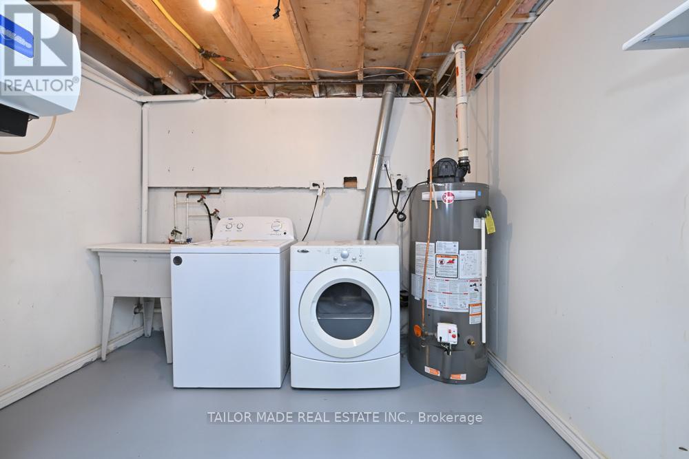 17 Hyde Park Court, Brampton, Ontario  L6S 1Y6 - Photo 25 - W12965630