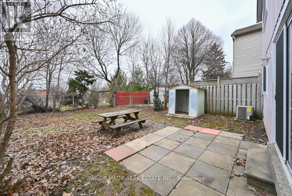 17 Hyde Park Court, Brampton, Ontario  L6S 1Y6 - Photo 26 - W12965630