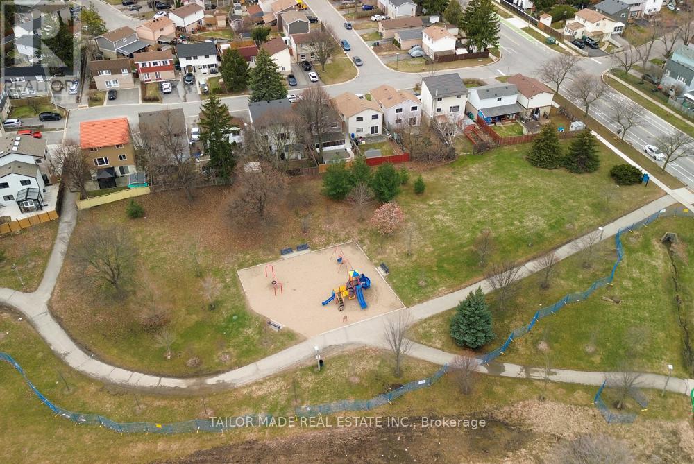 17 Hyde Park Court, Brampton, Ontario  L6S 1Y6 - Photo 35 - W12965630