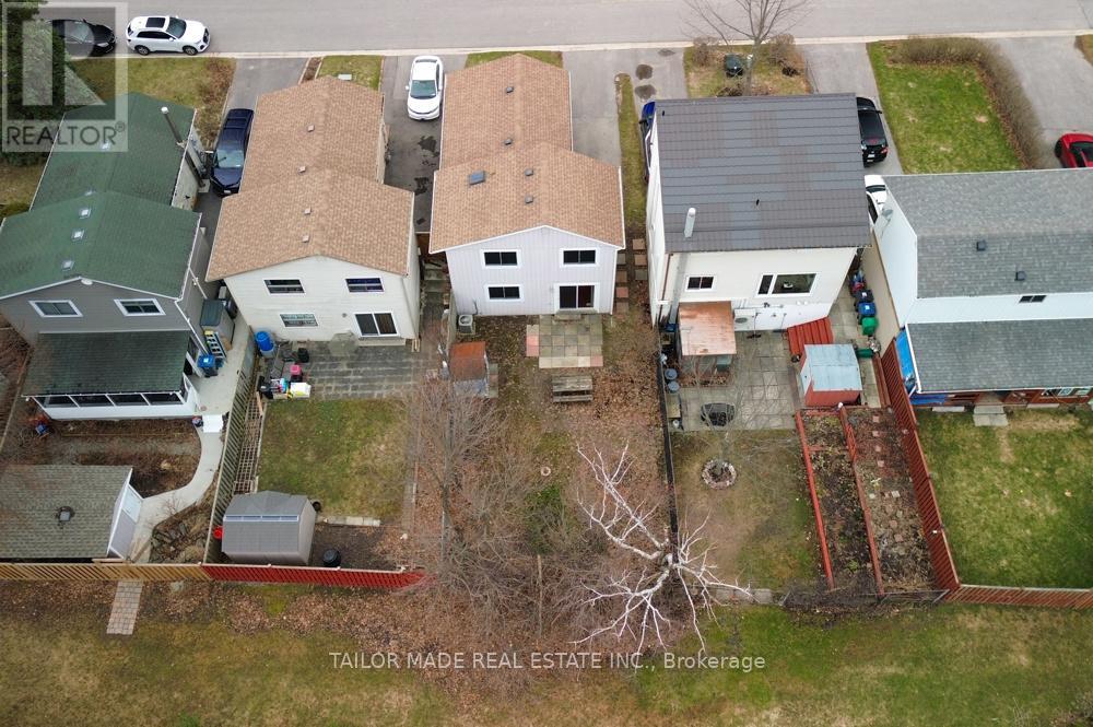 17 Hyde Park Court, Brampton, Ontario  L6S 1Y6 - Photo 36 - W12965630