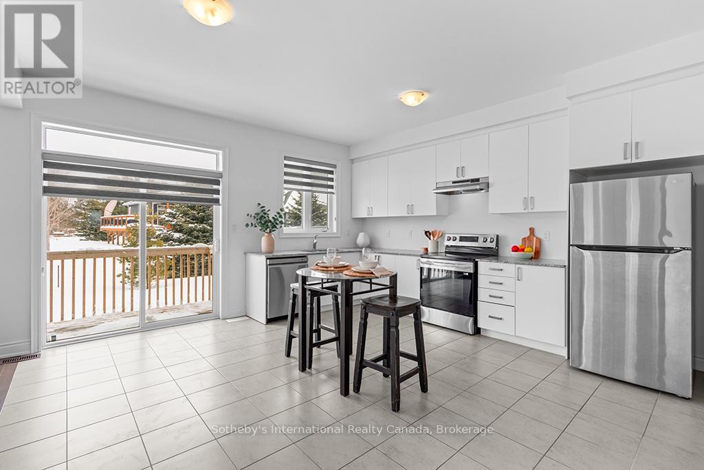 23 Autumn Drive, Wasaga Beach, Ontario  L9Z 0K7 - Photo 9 - S12965998