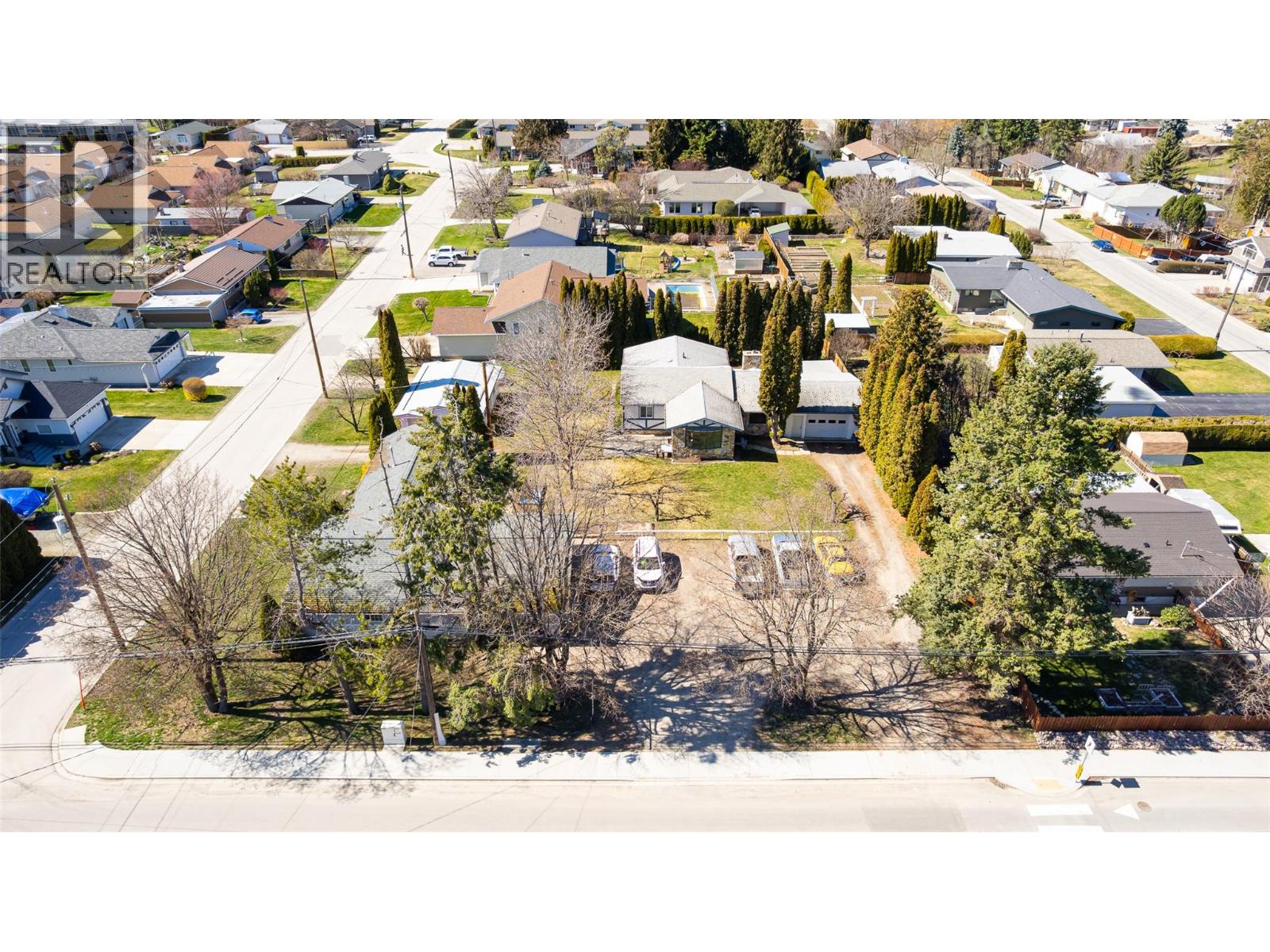 421 20th Avenue S, Creston, British Columbia  V0B 1G5 - Photo 3 - 10381582