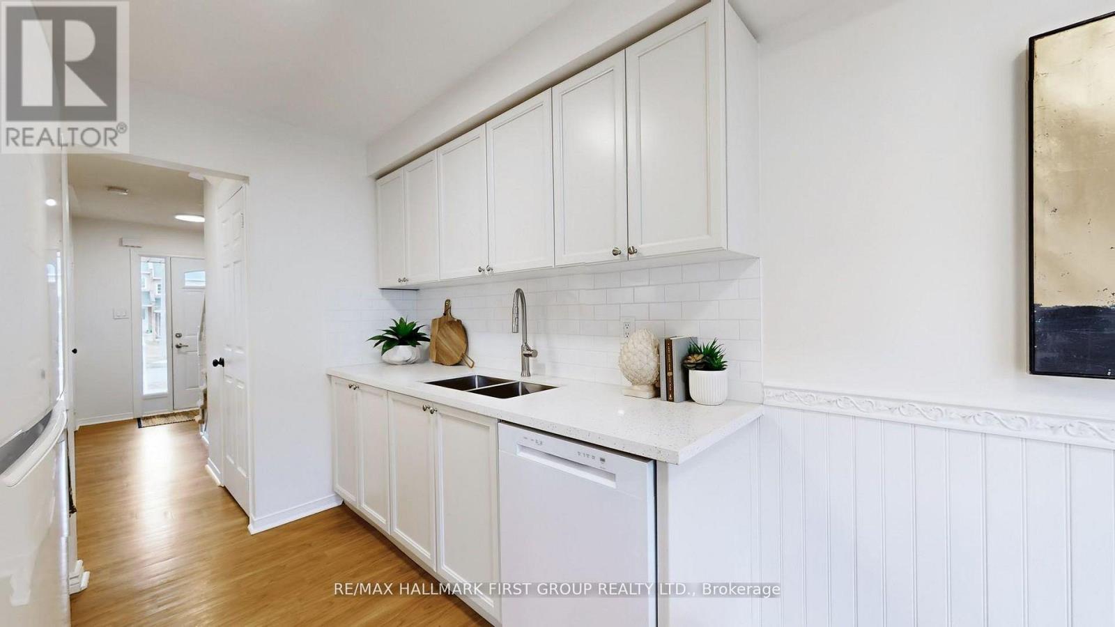 101 Creekwood Crescent, Whitby, Ontario  L1R 2K1 - Photo 15 - E12965994