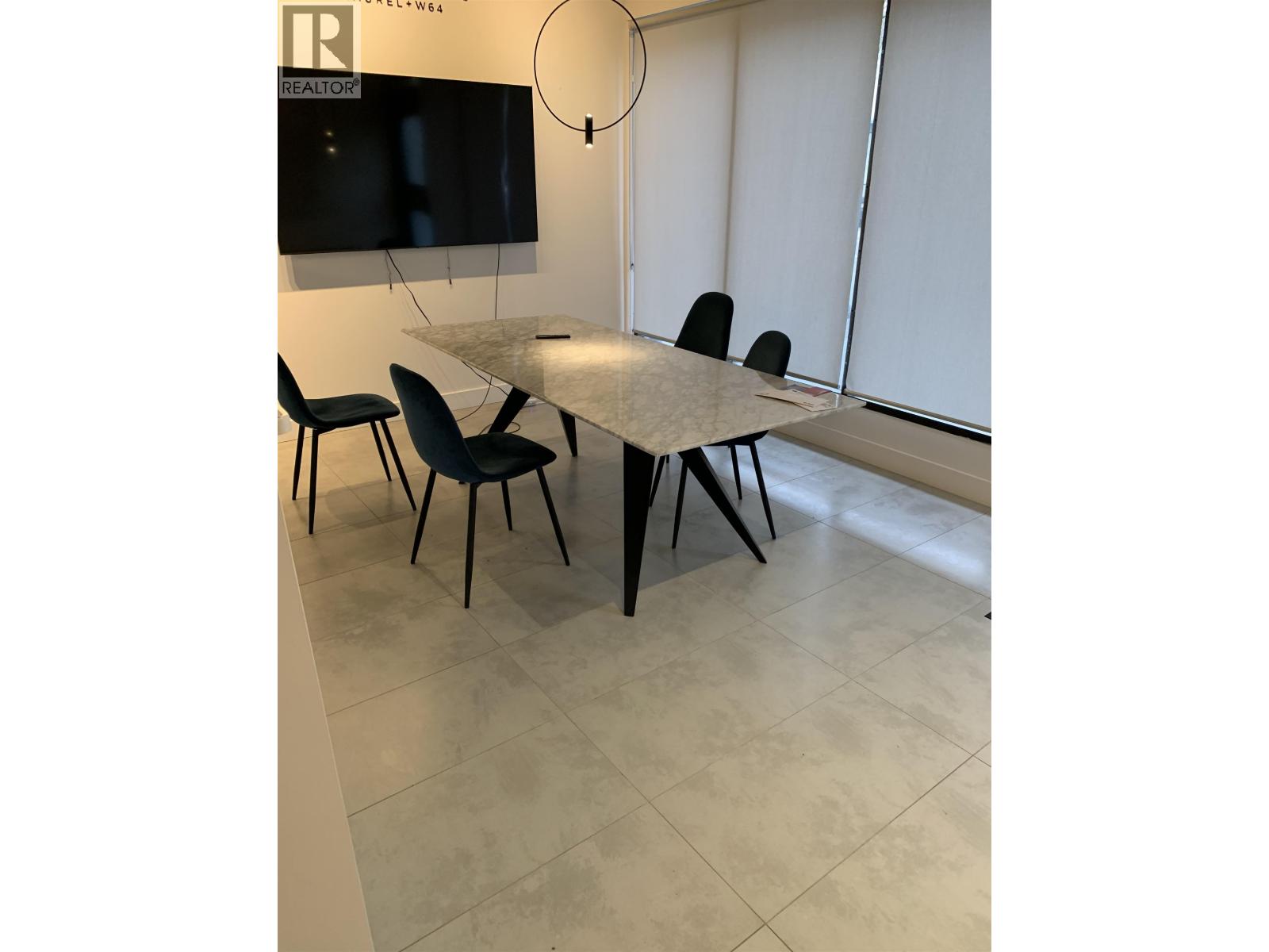 2916 W BROADWAY, Vancouver, British Columbia