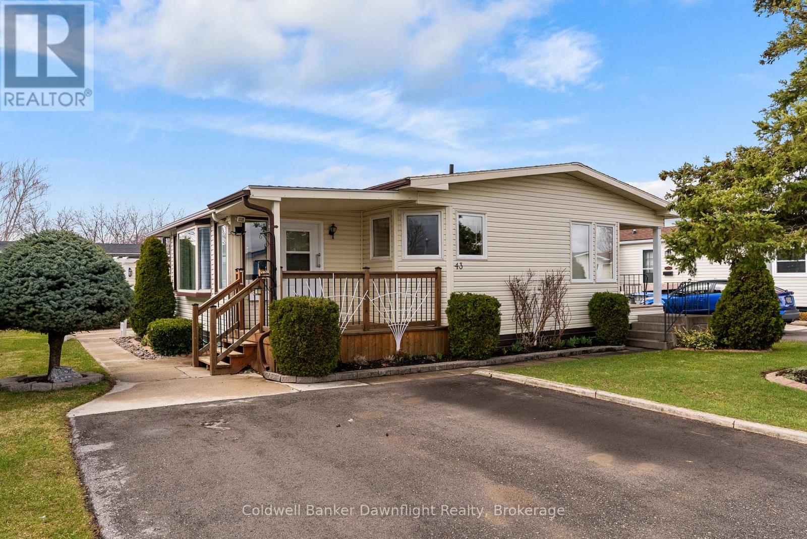 43 REDFORD DRIVE, South Huron, Ontario