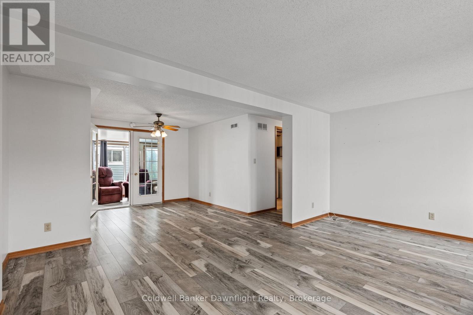 43 Redford Drive, South Huron, Ontario  N0M 1S3 - Photo 10 - X12965676