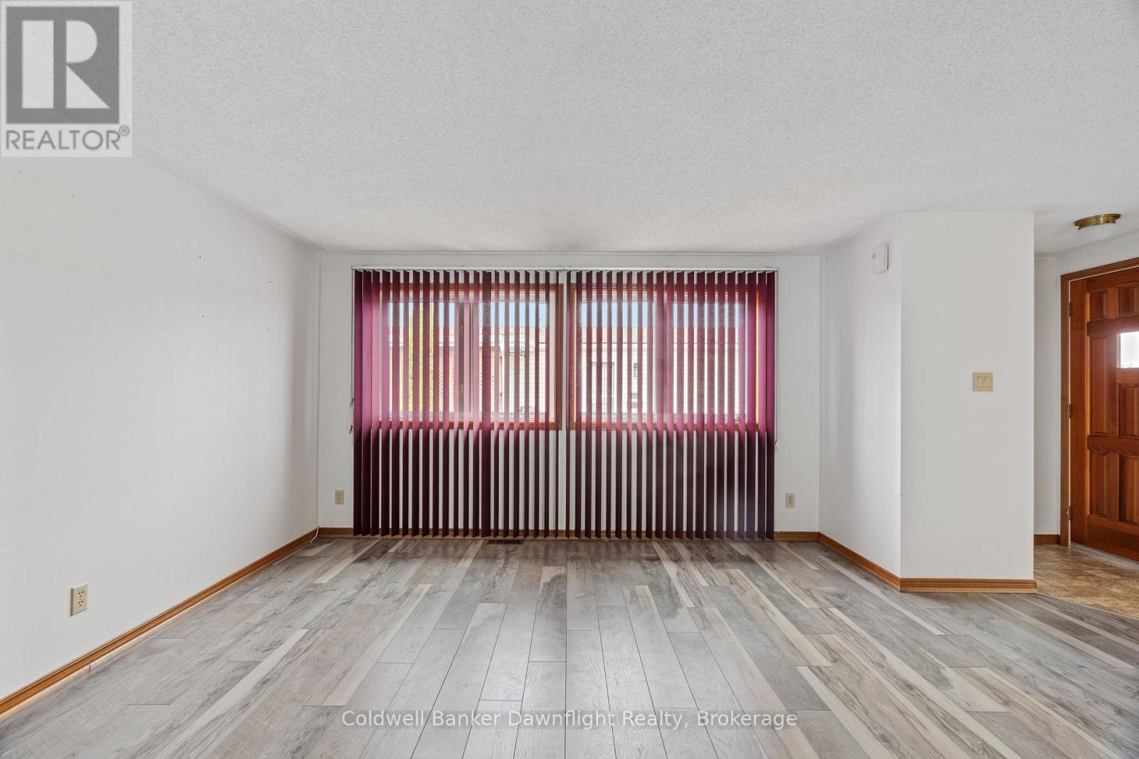 43 Redford Drive, South Huron, Ontario  N0M 1S3 - Photo 11 - X12965676