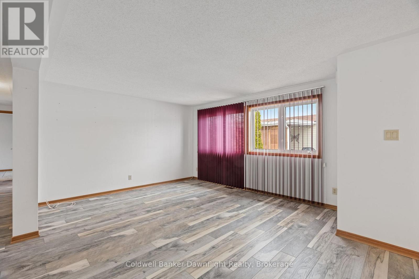 43 Redford Drive, South Huron, Ontario  N0M 1S3 - Photo 12 - X12965676