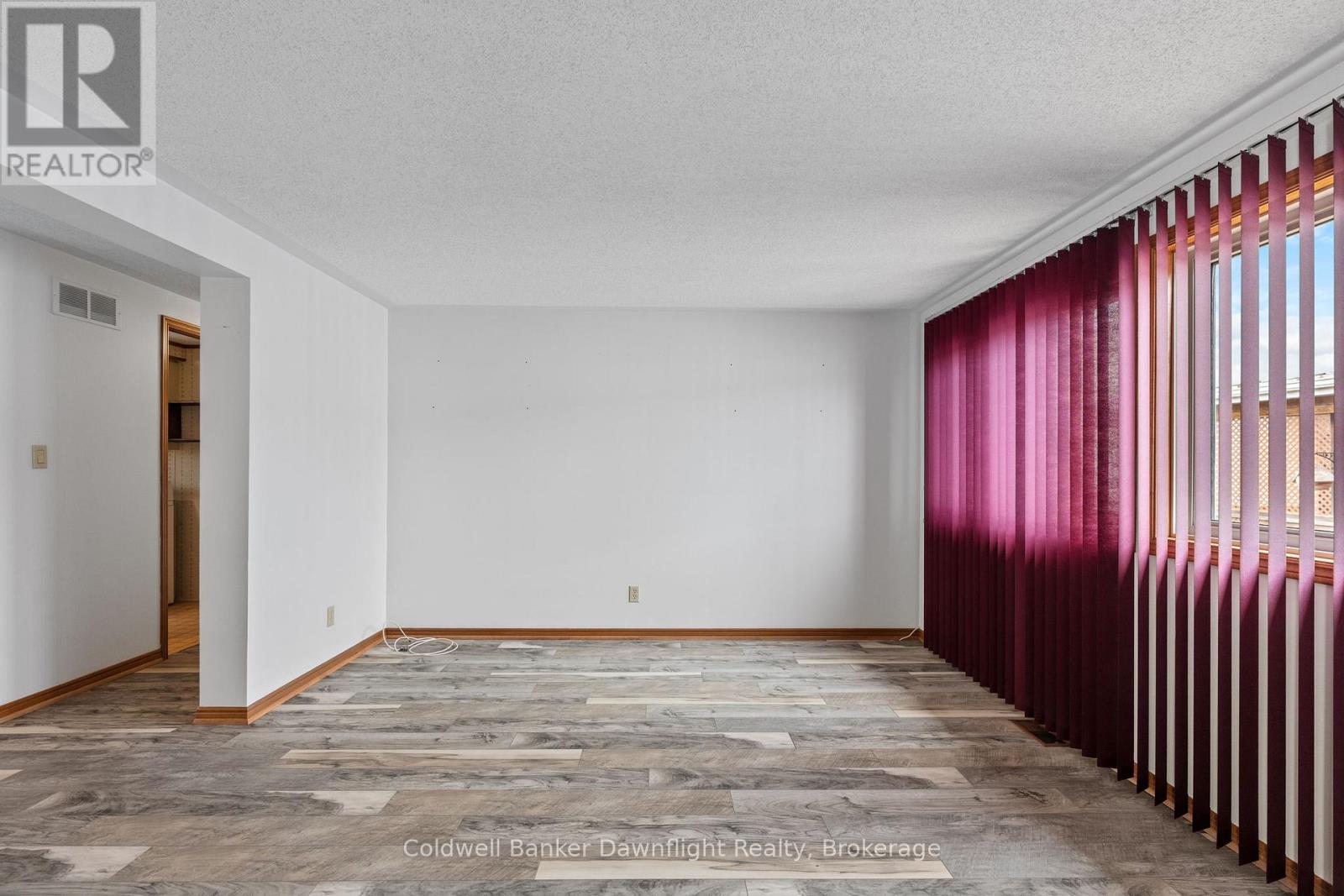 43 Redford Drive, South Huron, Ontario  N0M 1S3 - Photo 13 - X12965676