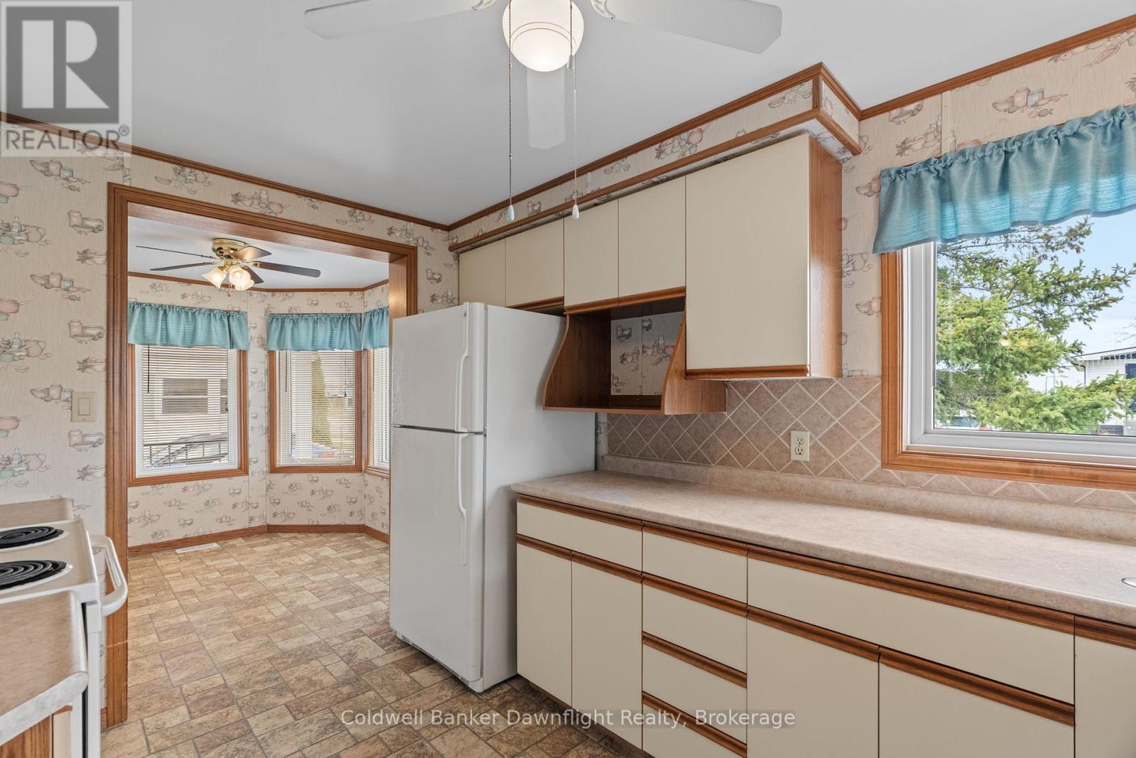 43 Redford Drive, South Huron, Ontario  N0M 1S3 - Photo 15 - X12965676