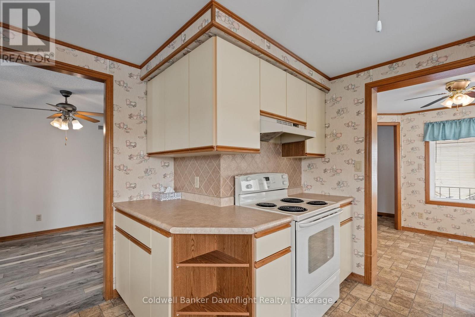 43 Redford Drive, South Huron, Ontario  N0M 1S3 - Photo 16 - X12965676