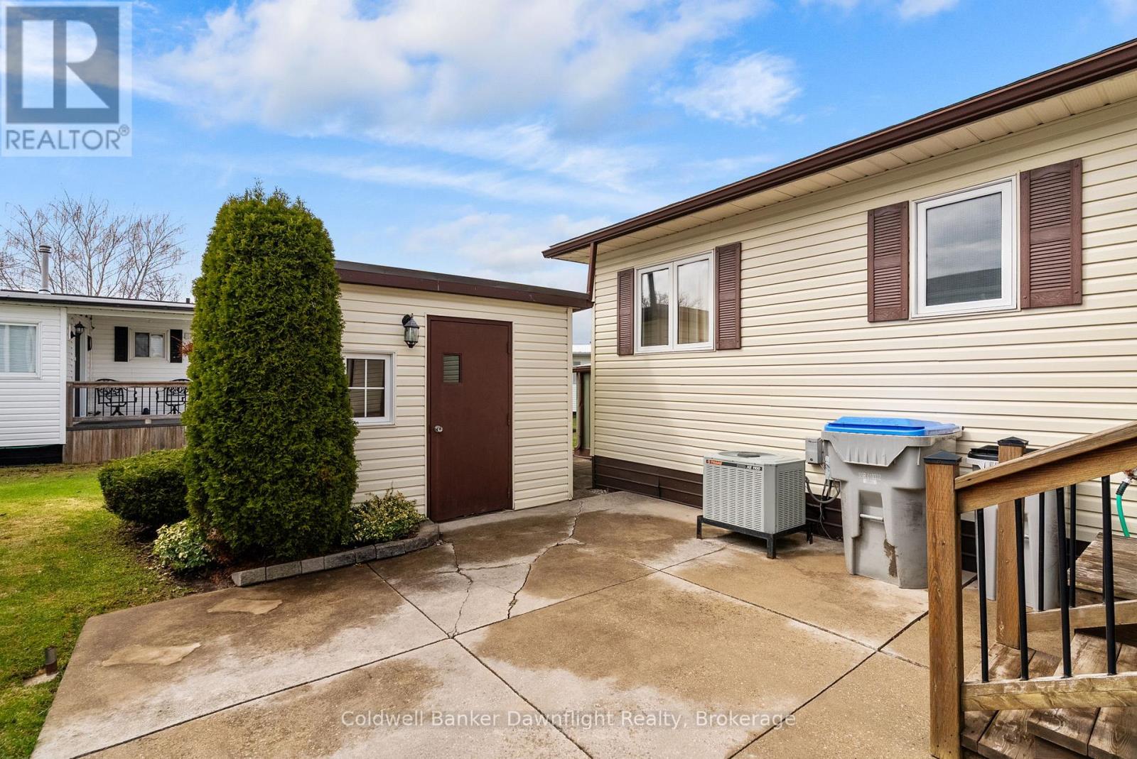 43 Redford Drive, South Huron, Ontario  N0M 1S3 - Photo 34 - X12965676