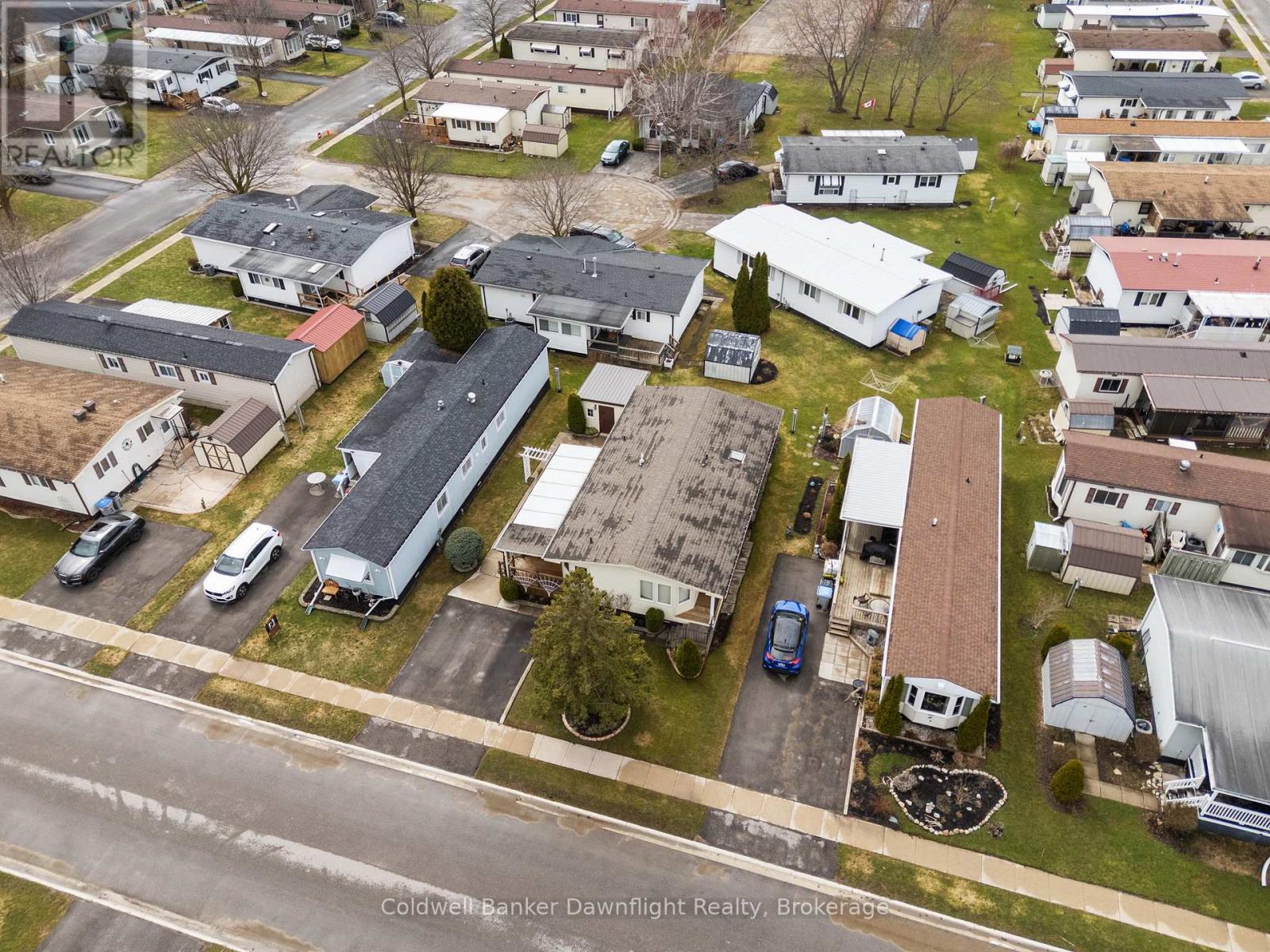 43 Redford Drive, South Huron, Ontario  N0M 1S3 - Photo 37 - X12965676