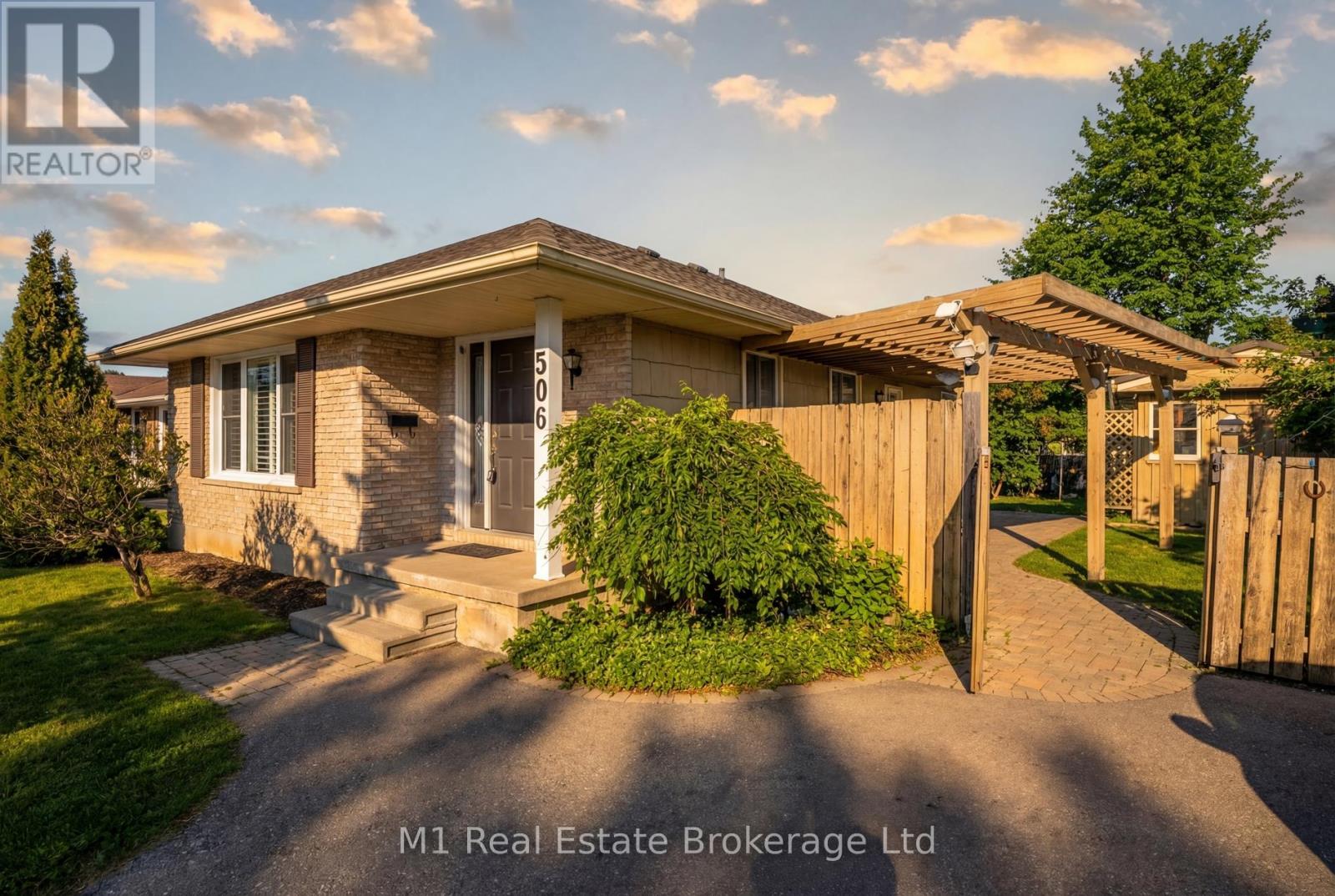 506 MCTAVISH STREET, Centre Wellington, Ontario