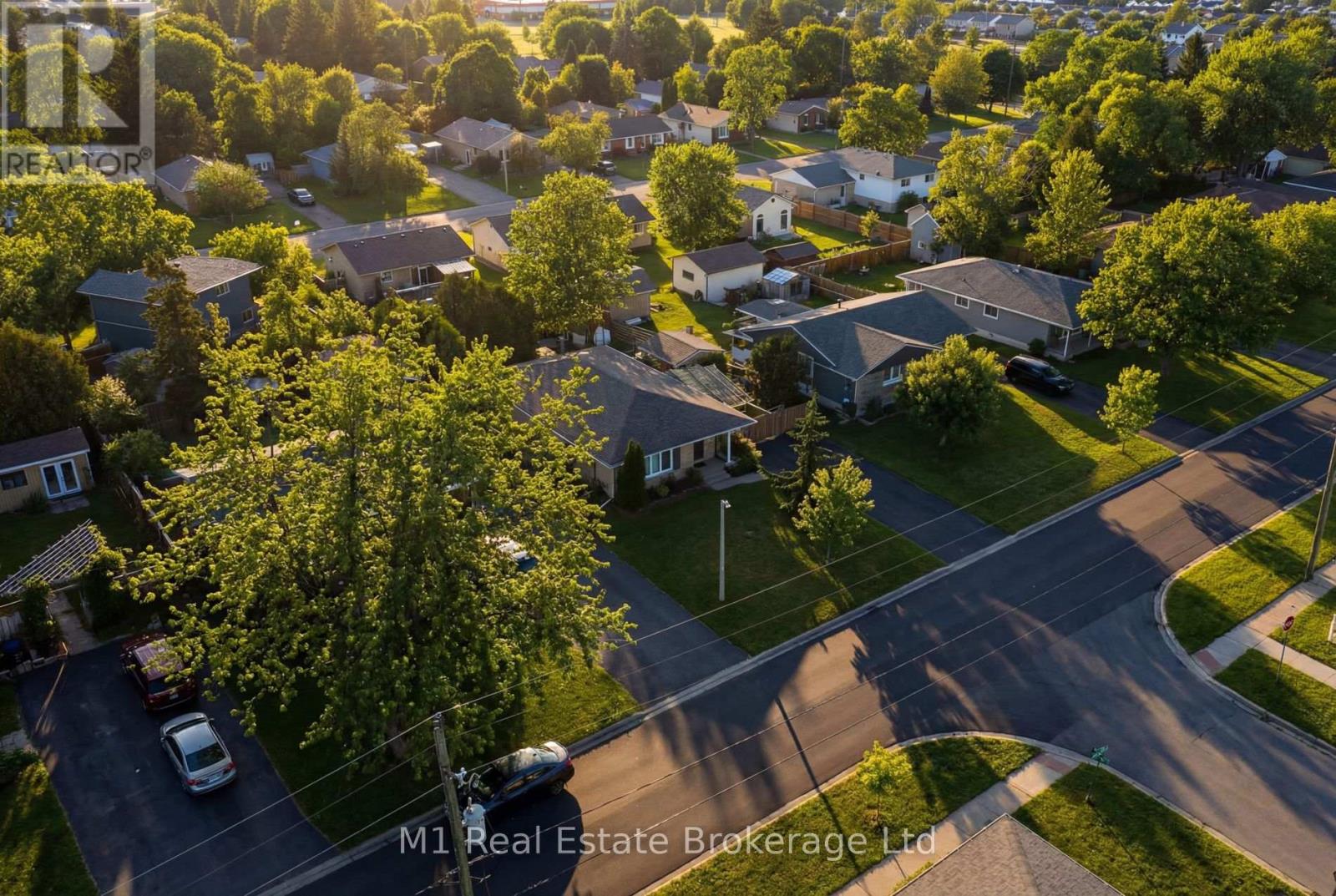 506 Mctavish Street, Centre Wellington, Ontario  N1M 3C7 - Photo 32 - X12965884